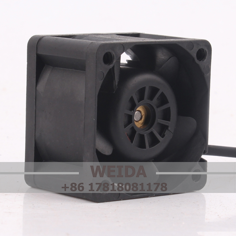 Ventola di Raffreddamento per  - Case Fan Controller recensione e prezzo